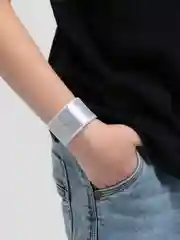 Серебряный браслет светоотражающий 40 * 3 см