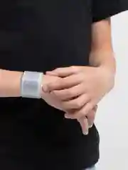Серебряный браслет светоотражающий 40 * 3 см