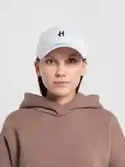 Белый кепка женская