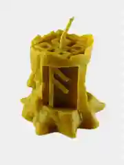 Желтый свечи с рунами, защитные