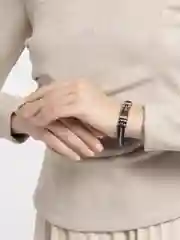 Розовый браслет женский, силиконовый