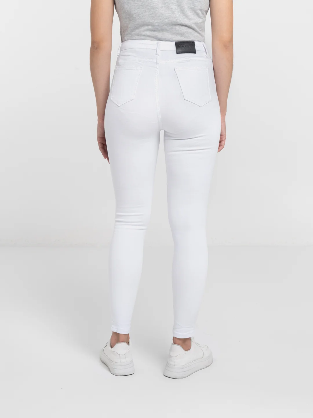 Белый джинсы женские Skinny, утепленные, высокая посадка