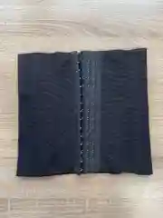 Черный корсет