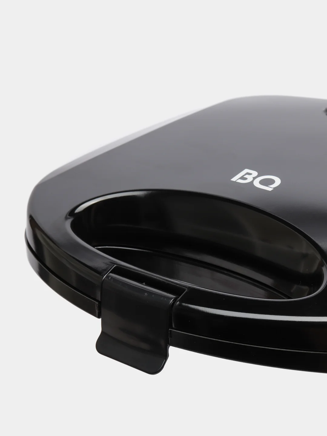 Черный электрогриль BQ ST1004, антипригарное покрытие, 800 Вт