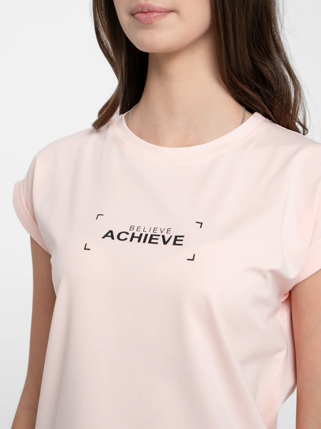 Пудровый футболка женская "Believe achieve", оверсайз