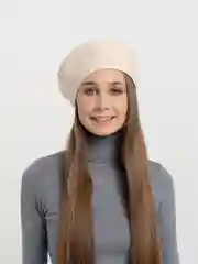 Кремовый классический берет
