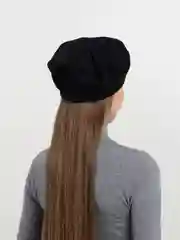 Карамельный классический берет