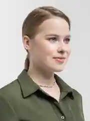 Коралловый чокер на шею из бисера
