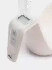 Белый электронные кухонные весы BQ KS1008, мерная чаша 1.5 л, LCD дисплей