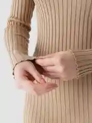 Бежевый платье карандаш, с цепочкой, лапша