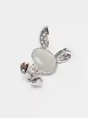 Серебряный брошь женская, с опаловым камнем, 2 цвета