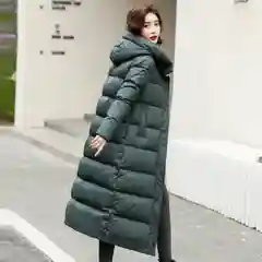Зеленый пуховик LaFemme, длинный, с капюшоном