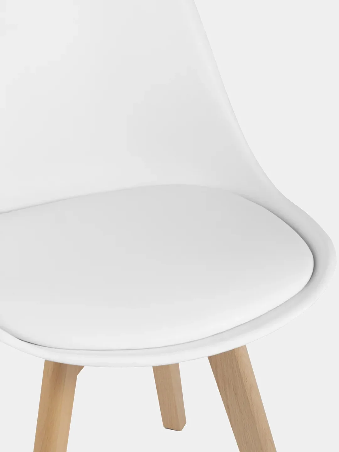 Белый стул кухонный Eames с мягким сиденьем, комплект 1шт, 2шт, 4шт (белый, черный)