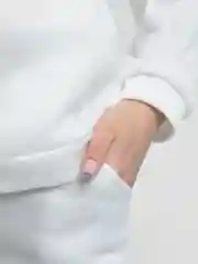 Белый спортивный костюм женский