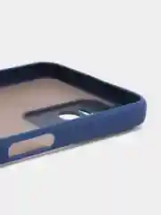 Темно-синий чехол пластиковый Realme C35 / Реалми С35 матовый, с цветными кнопками