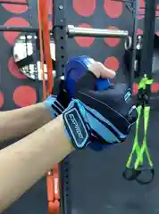 Голубой перчатки спортивные для фитнеса