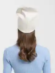 Кремовый шапка женская