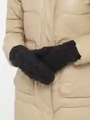 Черный варежки зимние двухслойные теплые