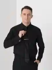 Белый мужской набор: запонки и зажим
