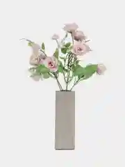 Конфетный букет искусственных цветов "Мелкие розы"