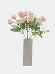 Кораллово-розовый букет искусственных цветов "Мелкие розы"