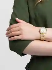 Горчичный женские наручные часы