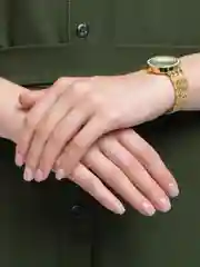 Горчичный женские наручные часы