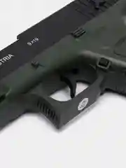 Зеленый пистолет игрушечный перезаряжаемый Glock с глушителем, оружие, подарок на 23 февраля