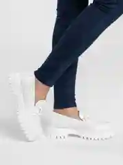 Белый женские лоферы