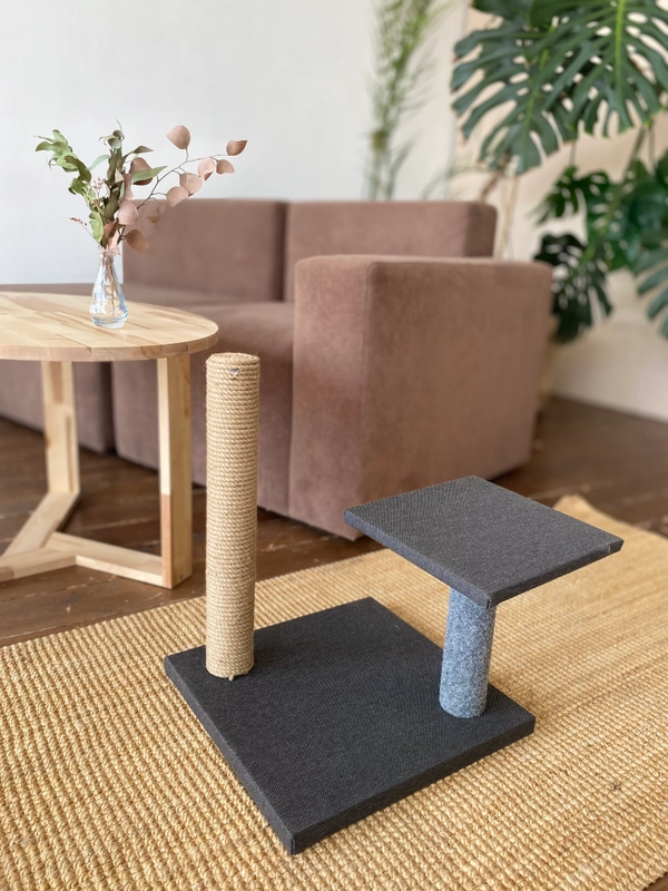 Игровой комплекс для кошек с лежанкой и игрушкой, 40 х 40 х 50 см