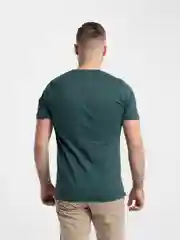 Зеленый футболка