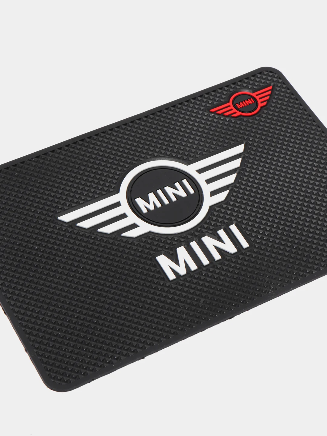 Противоскользящий коврик на панель с логотипом автомобиля MINI, не липкий