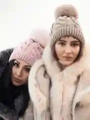 Женская весенняя шапка с помпоном для девочек и девушек, теплая шапка вязаная, 5 цветов
