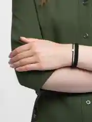 Красный браслет из бисера, женский