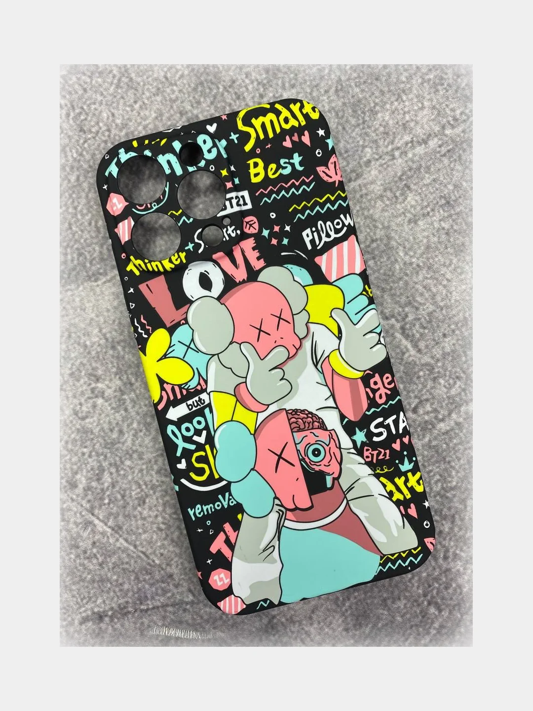 Бирюзовый чехол KAWS для iPhone 14