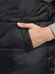 Черный жилет мужской, утепленный
