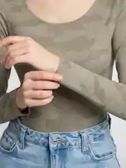 Зелёный хаки боди женское, в сетку