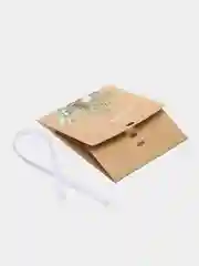 Бежевый новогодняя коробка