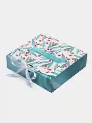 Небесно-голубой новогодняя коробка