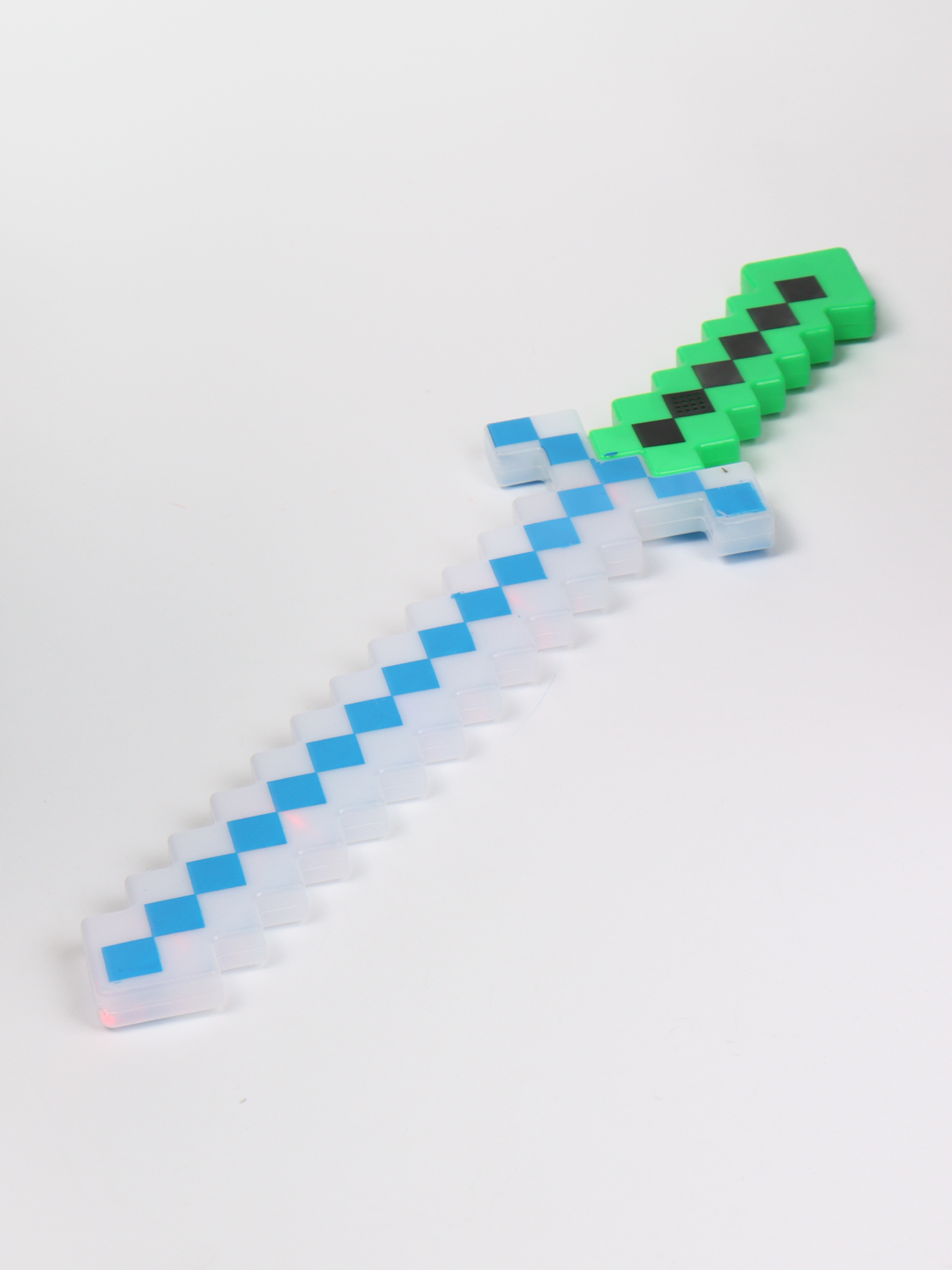 Игрушечный синий меч Майнкрафт для игр купить