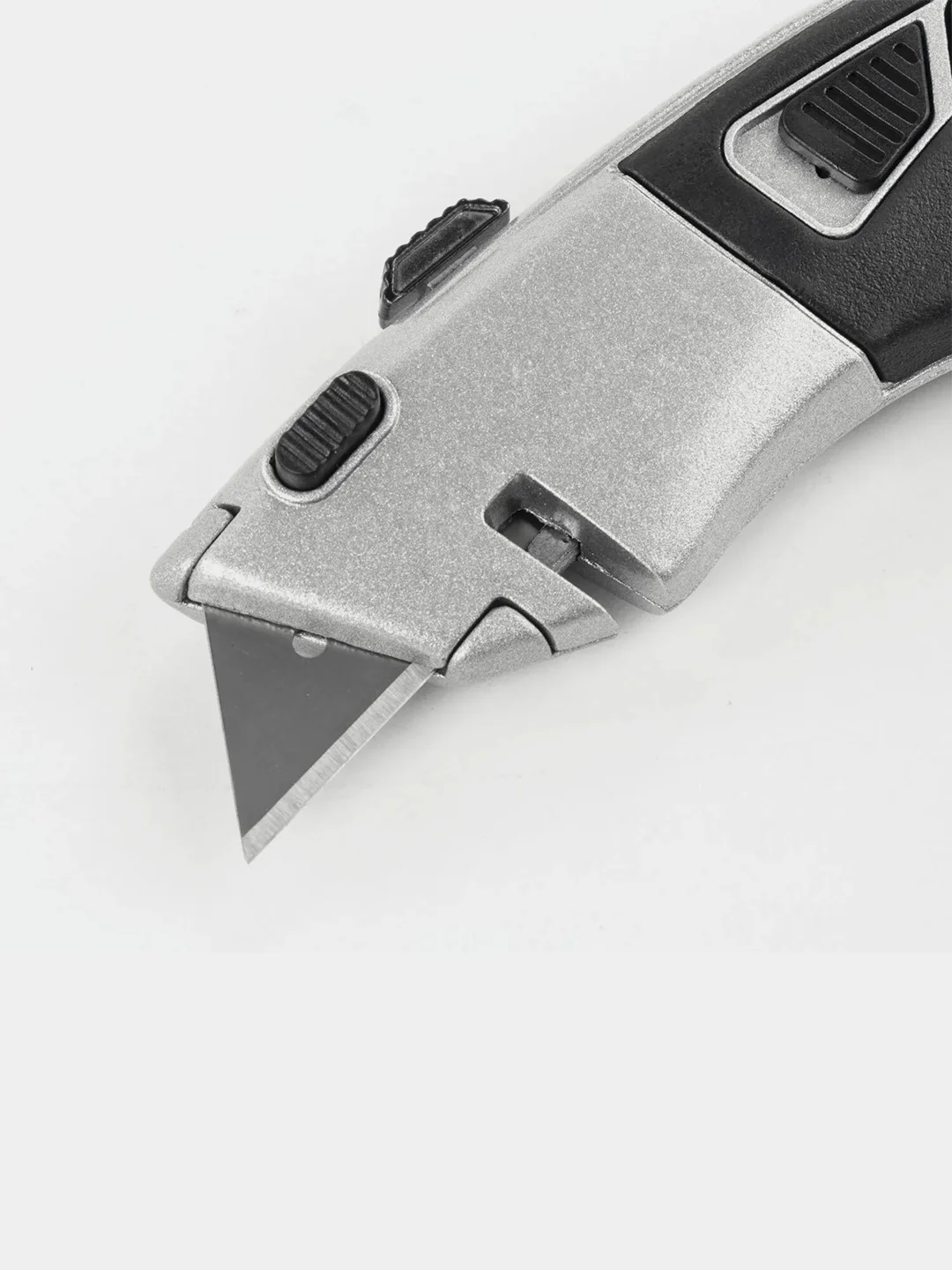 Нож мощный BRAUBERG "Professional", 4 лезвия в комплекте, автофиксатор, металл, 237160