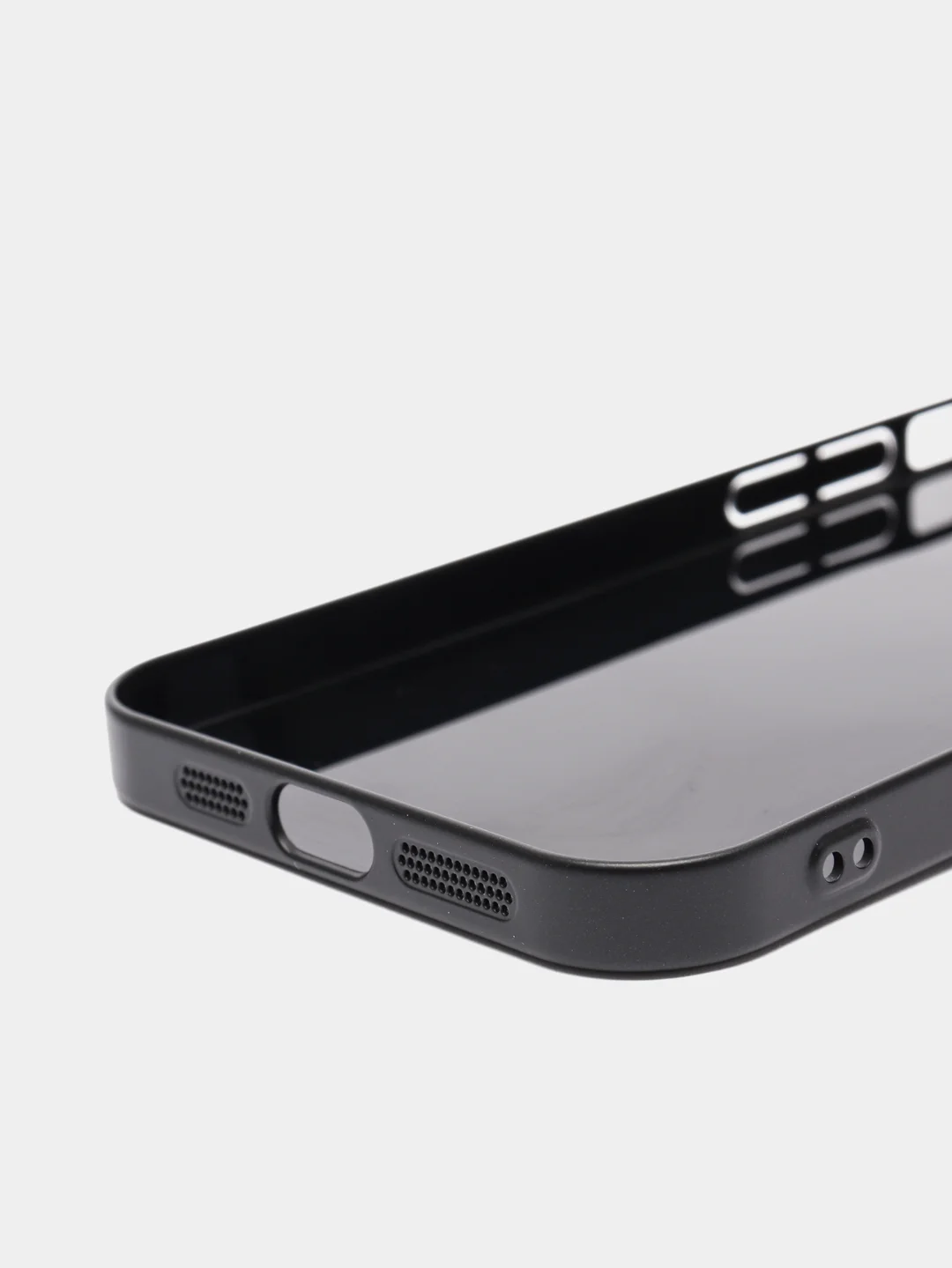 Чехол на iPhone 12 Pro, с защитой камеры MagSafe