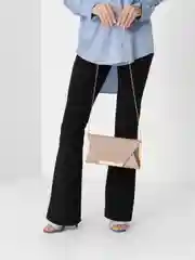 Розовый вечерний клатч