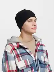 Черный флисовая шапка
