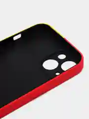 Желтый чехол KAWS для iPhone 13