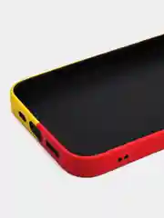Желтый чехол KAWS для iPhone 13