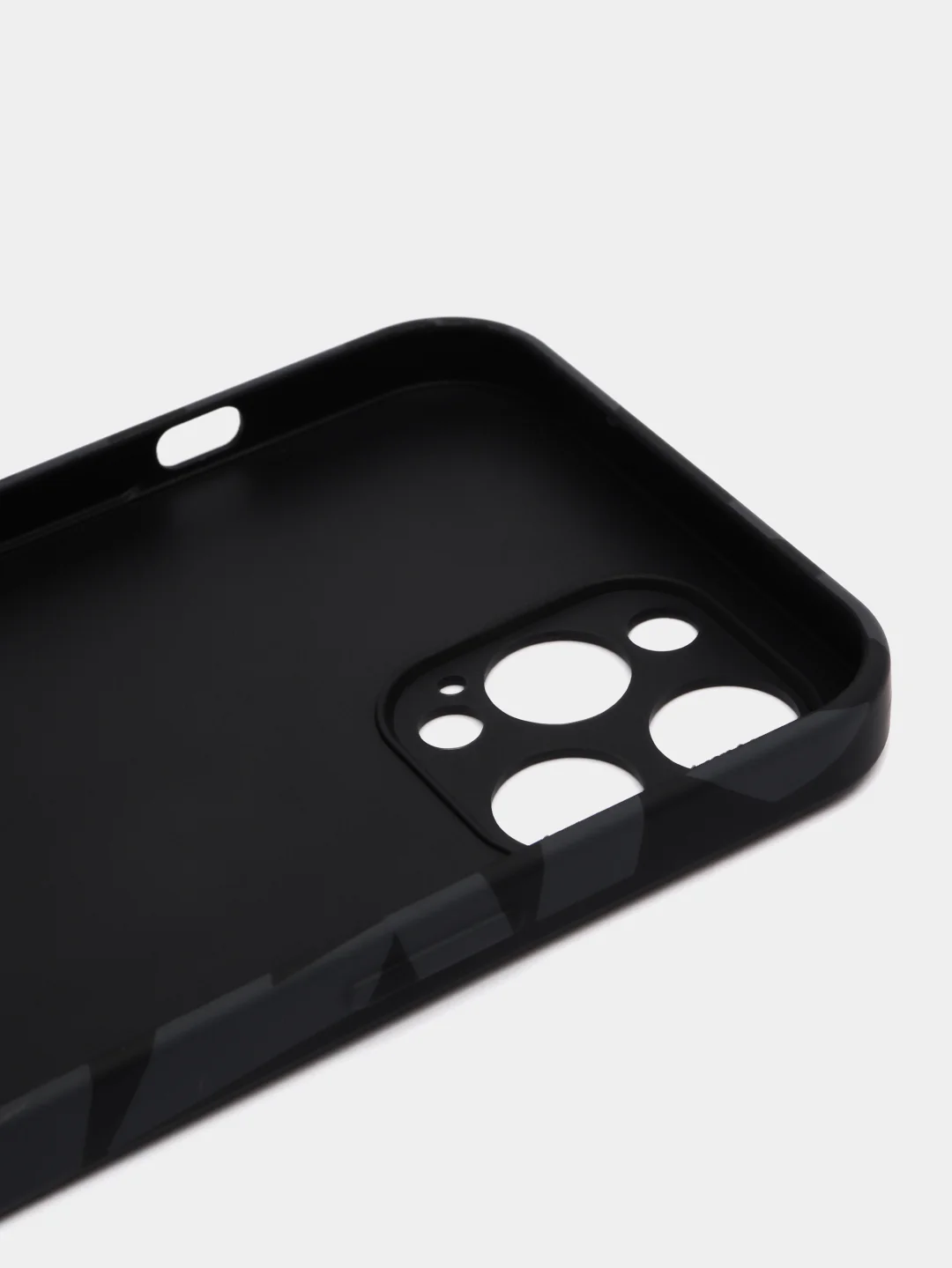 Салатовый чехол Kaws для iPhone 12 Pro Max