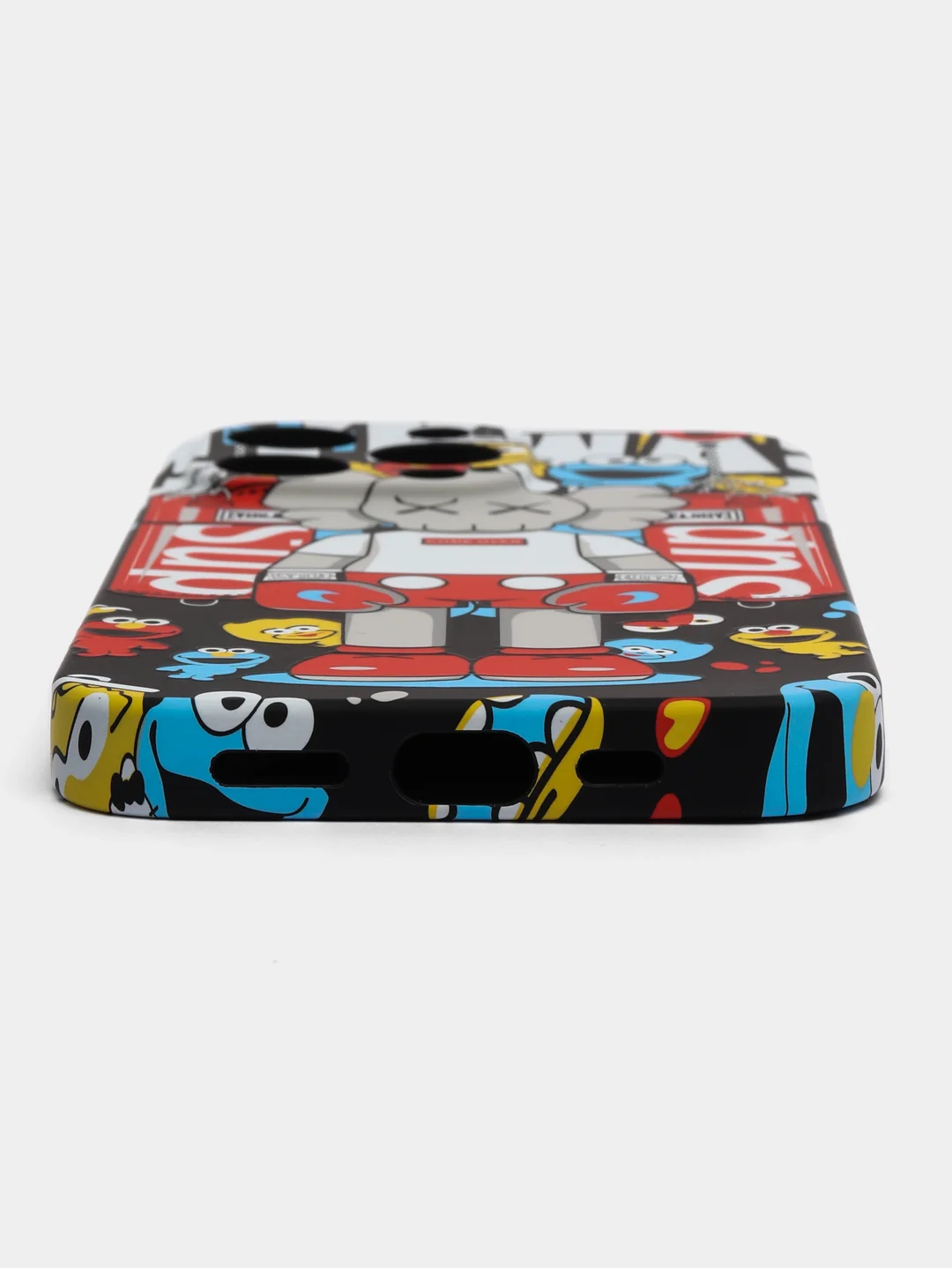 Красный чехол Kaws для iPhone 13 Pro