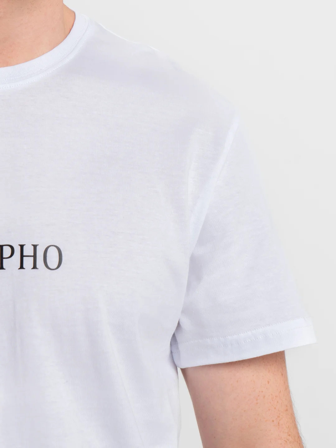 Белый футболка "Шикэрно", унисекс