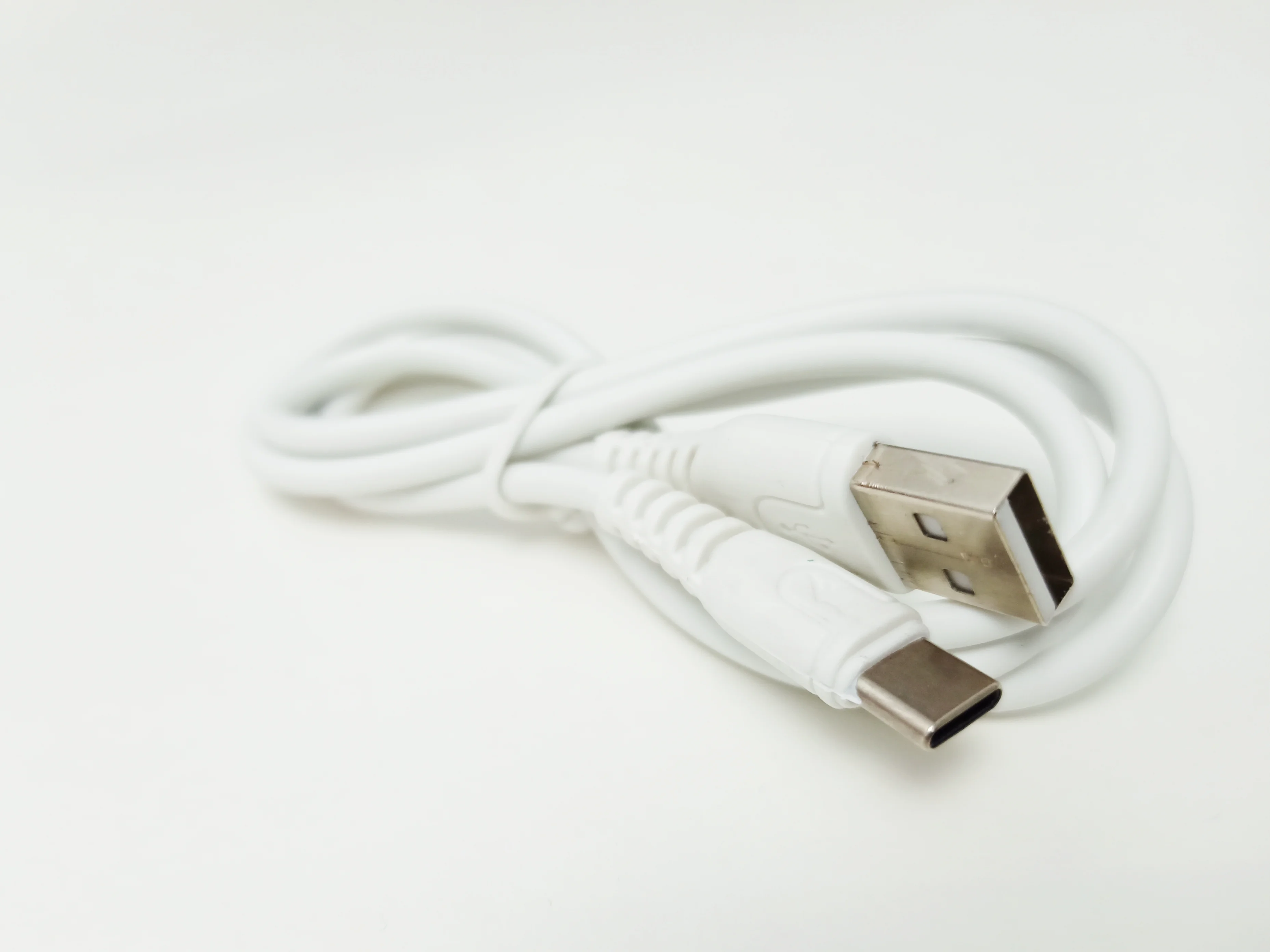 Белый кабель быстрой зарядки USB, Micro-USB, Type-C, Lightning